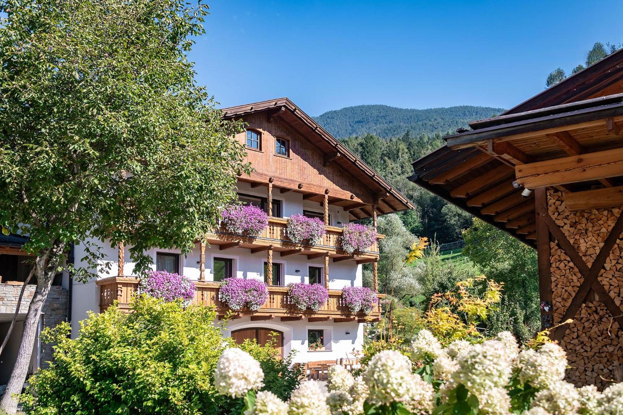 Niederthalerhof Chalets Брессаноне Екстер'єр фото